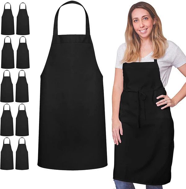 Does the apron have any pockets?