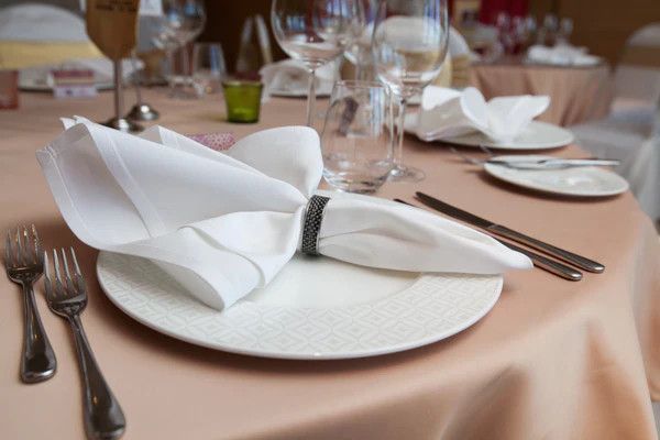 What are the two types of table napkins?