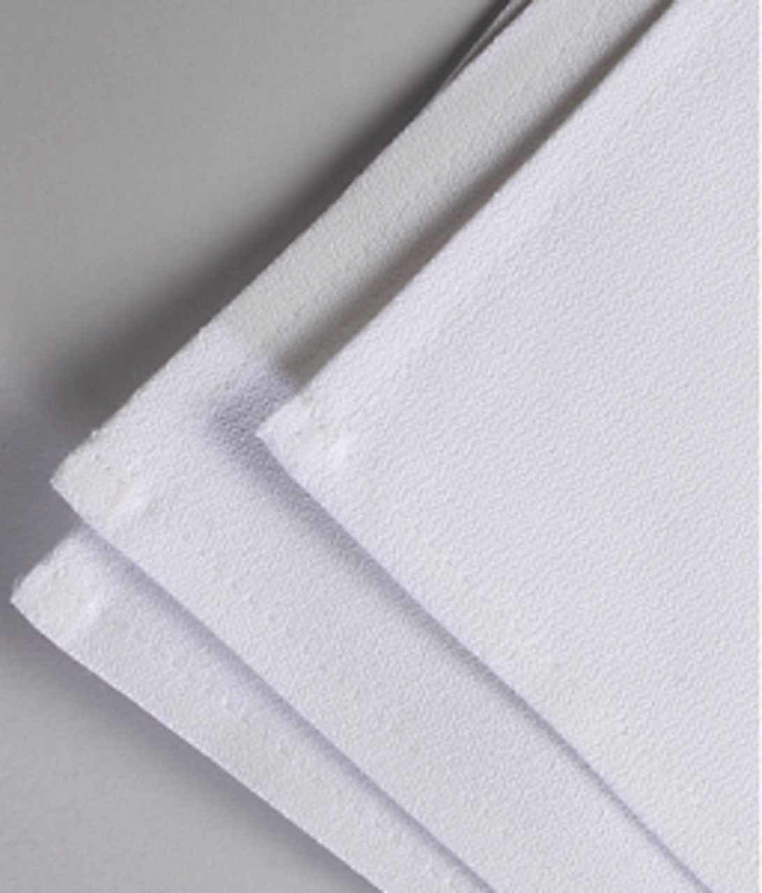 What can you say about the texture of the Cotton Momie Square Table Linens?