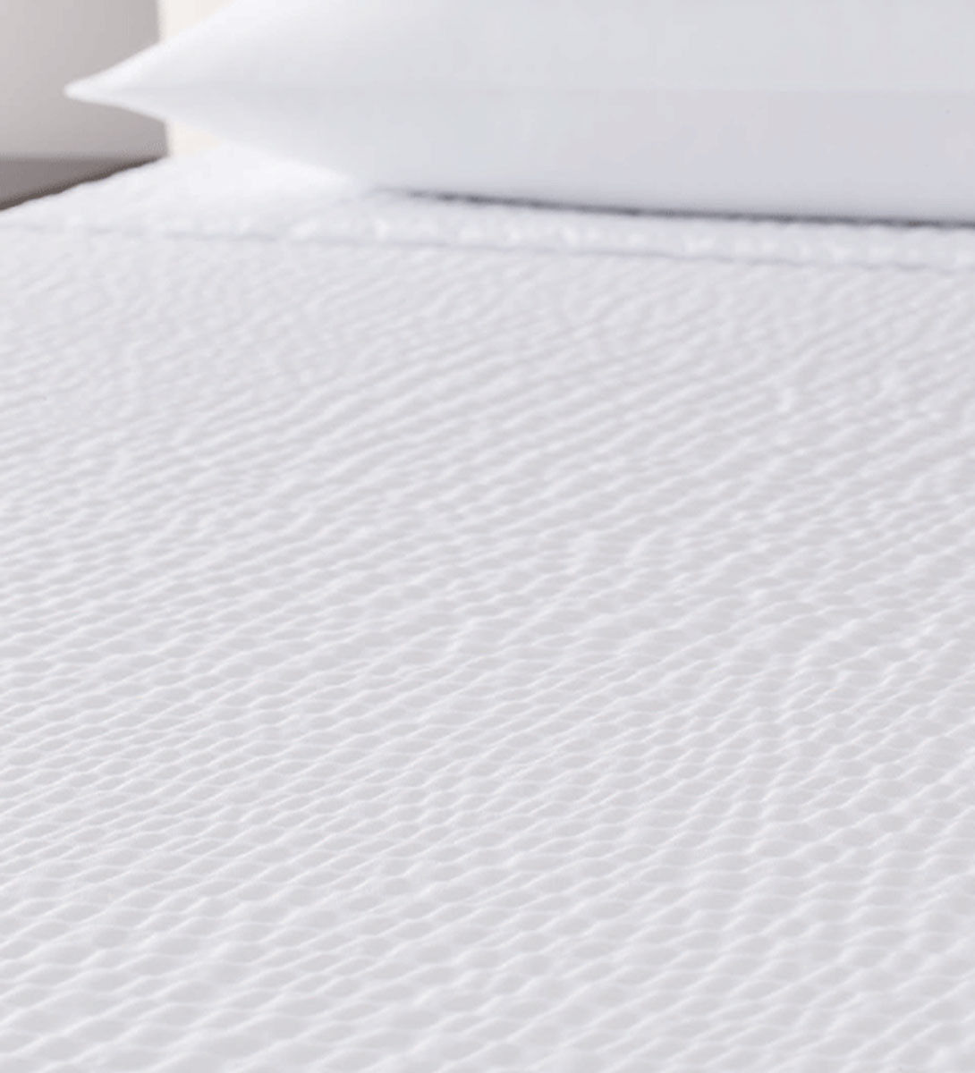What does Centium Core Technology® offer in the Cumulus Top Cover by Standard Textile?