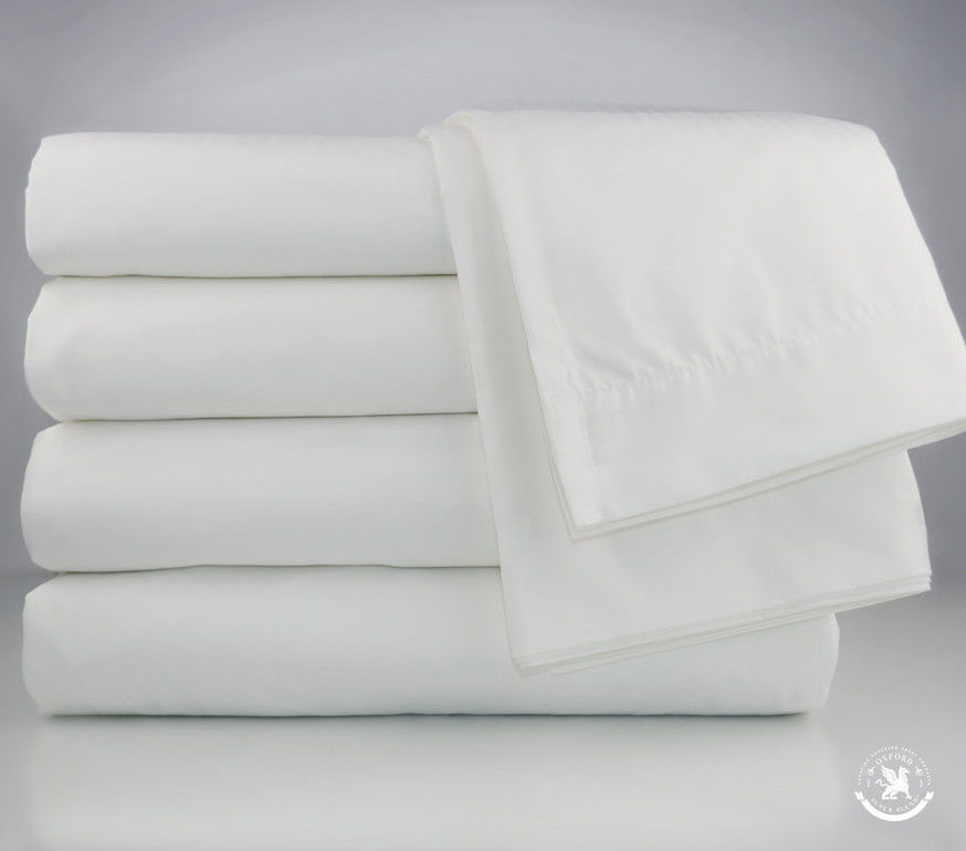 How is laundry identification done for Oxford Superblend T-180 hotel sheets?