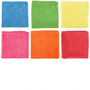 What is the material blend of the 12x12 microfiber cloths with 16 split microfiber?