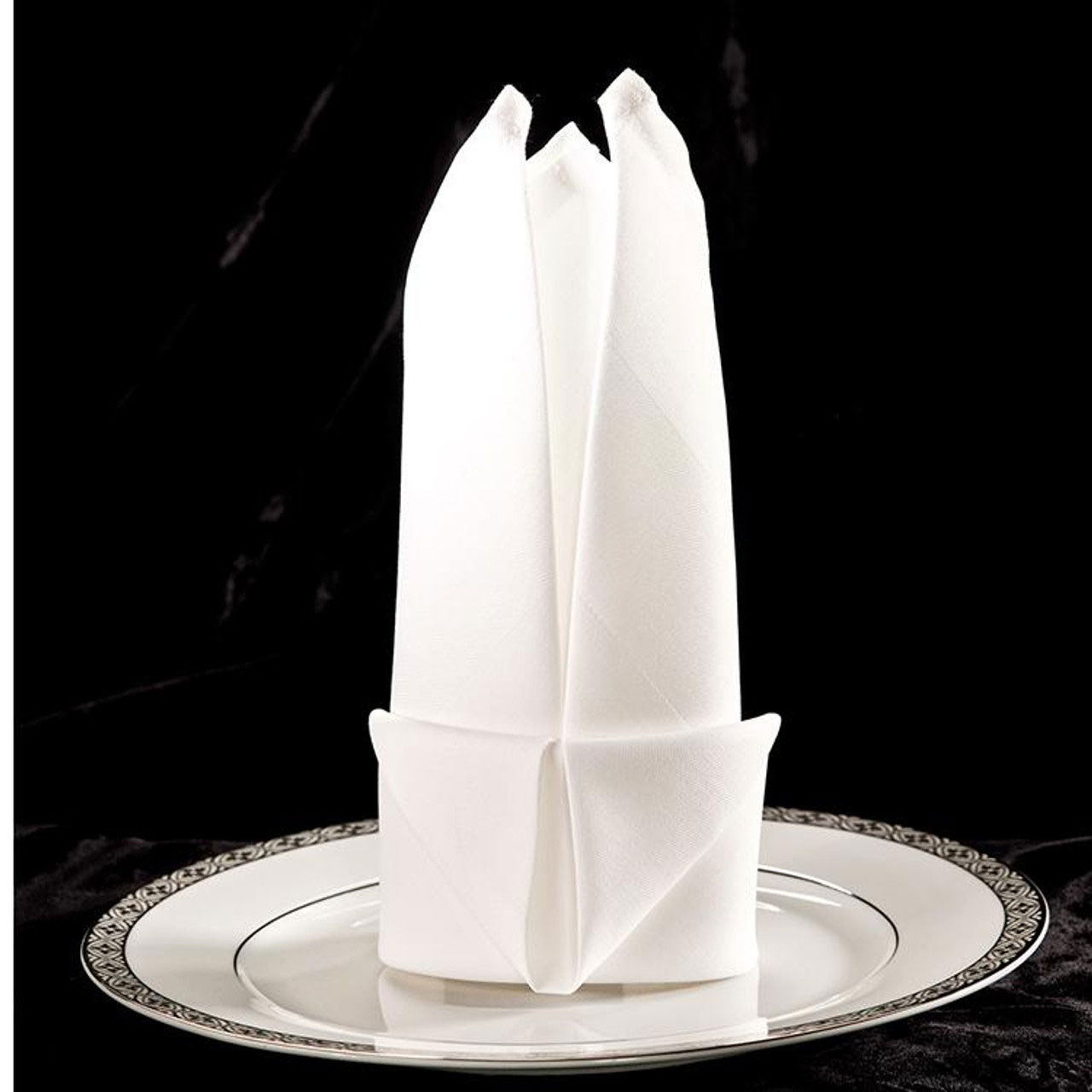 What materials make up the luxury round tablecloths by PARNELL® Satin Band?