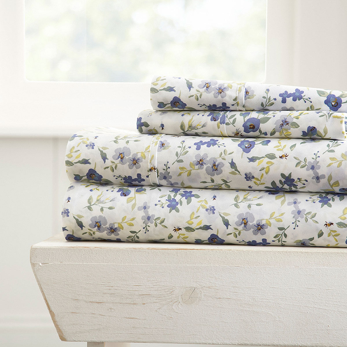 What is the thread count of American blossom linens?