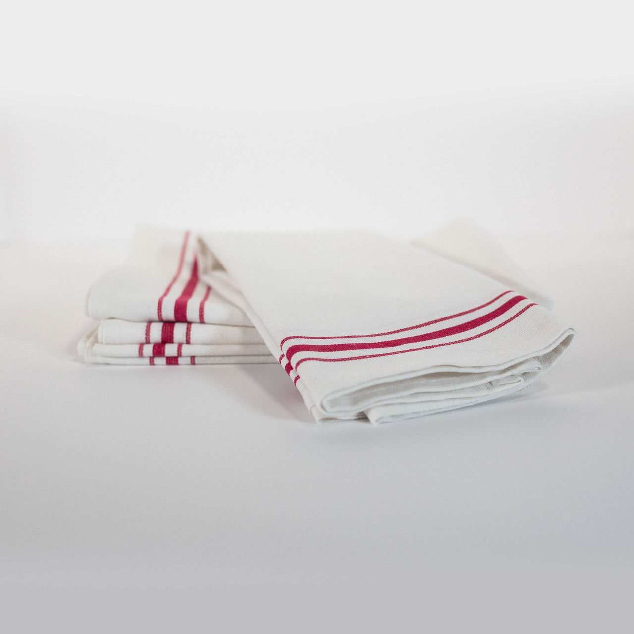 What are the benefits of cotton towels?