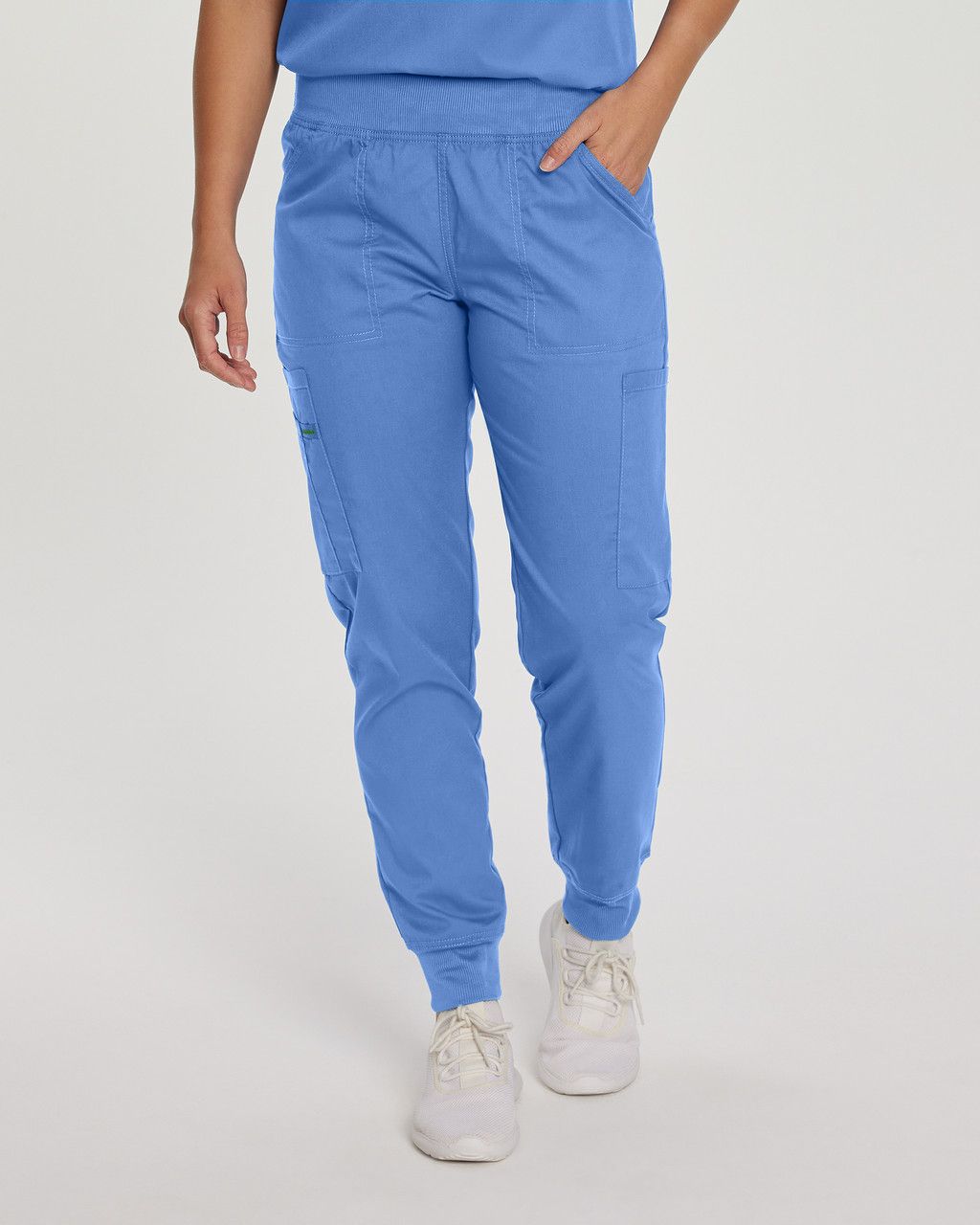 Are jogger scrubs acceptable?