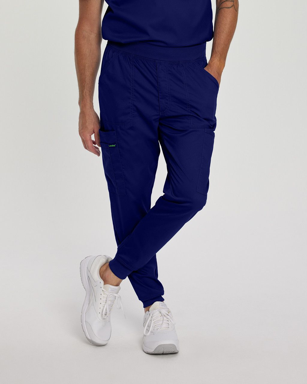 Are jogger scrubs acceptable?