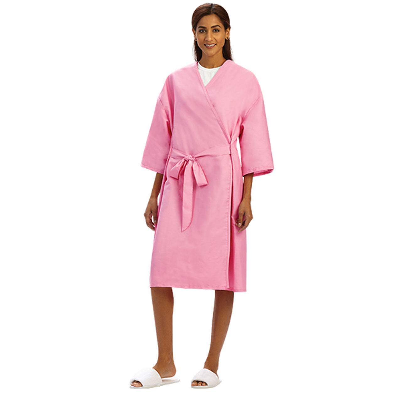 Are the sleeves of the robe spacious?