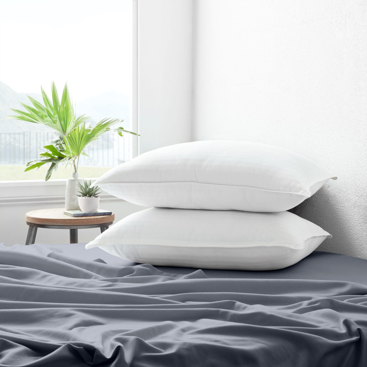 What is the difference between memory foam and fiber pillows?